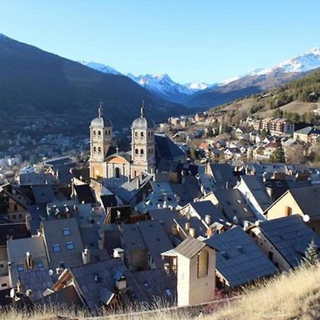 Rare Pearl With An Incredible View Of All Briancon 外观 照片
